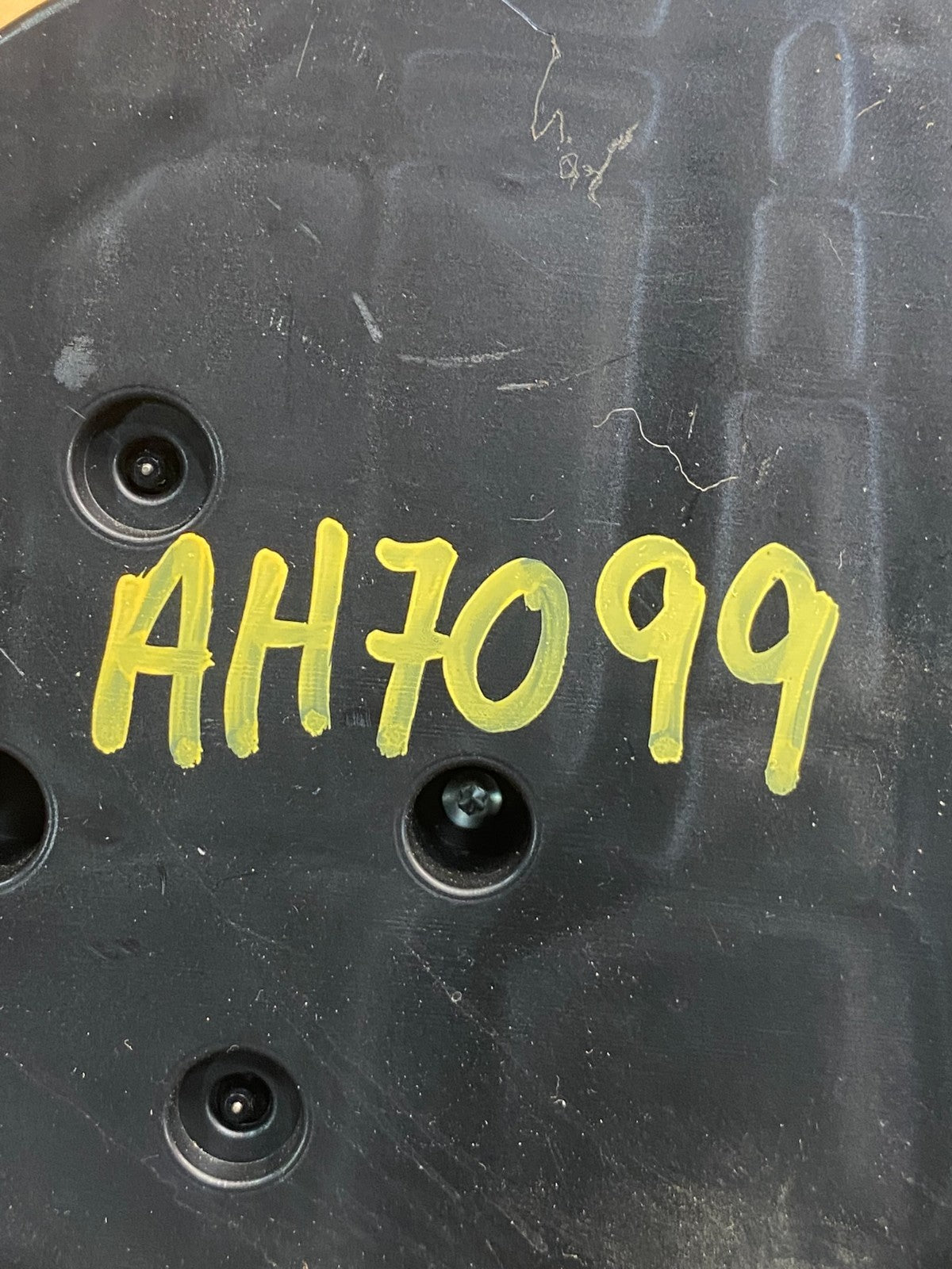 2007 to 2013 Chevrolet Silverado Suburban Cluster Gauge Speedometer ah7099 DG6