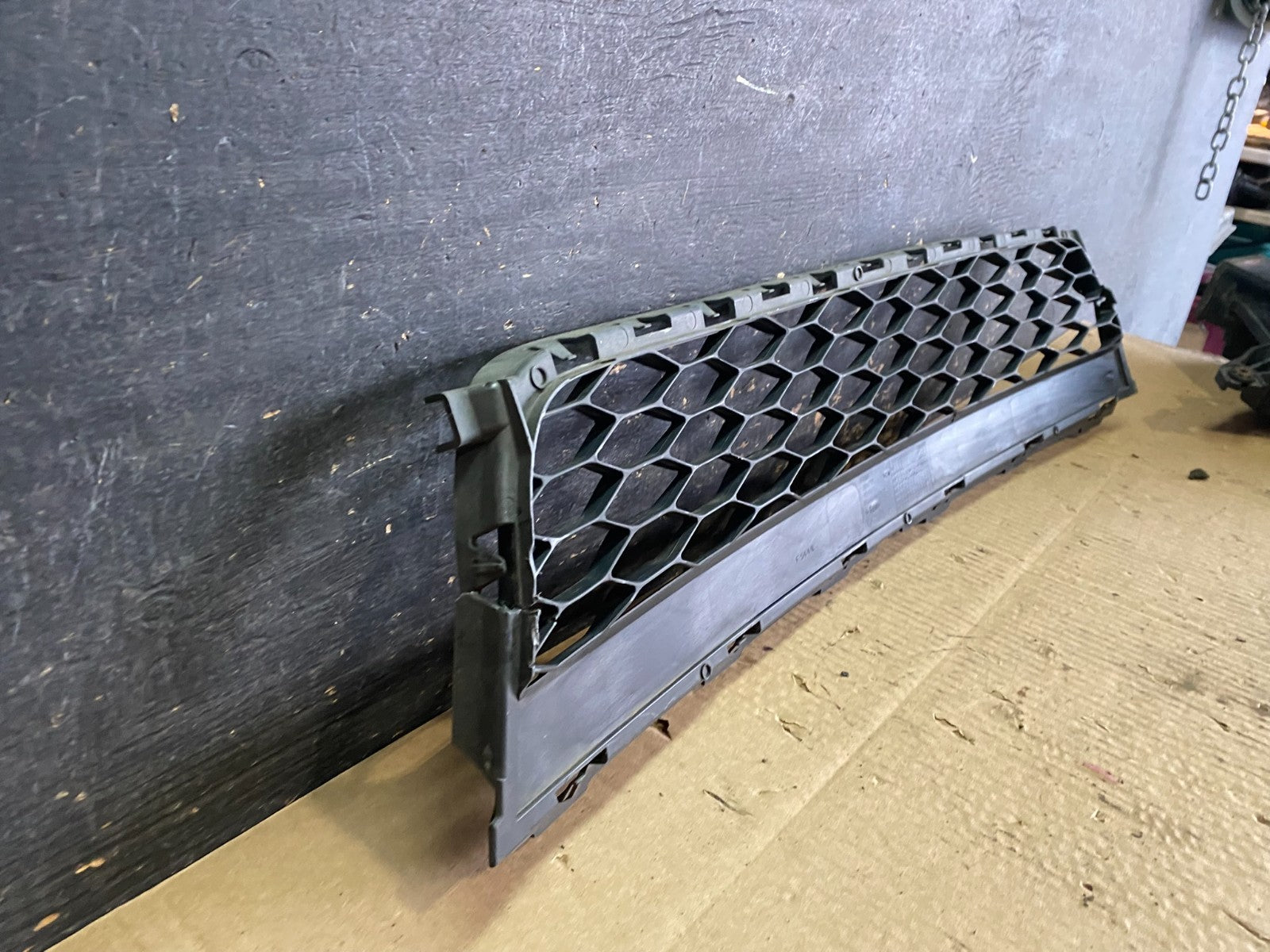 2016 2017 2018 Ford Explorer Front Lower Grill Grille Oem X9640 DG5