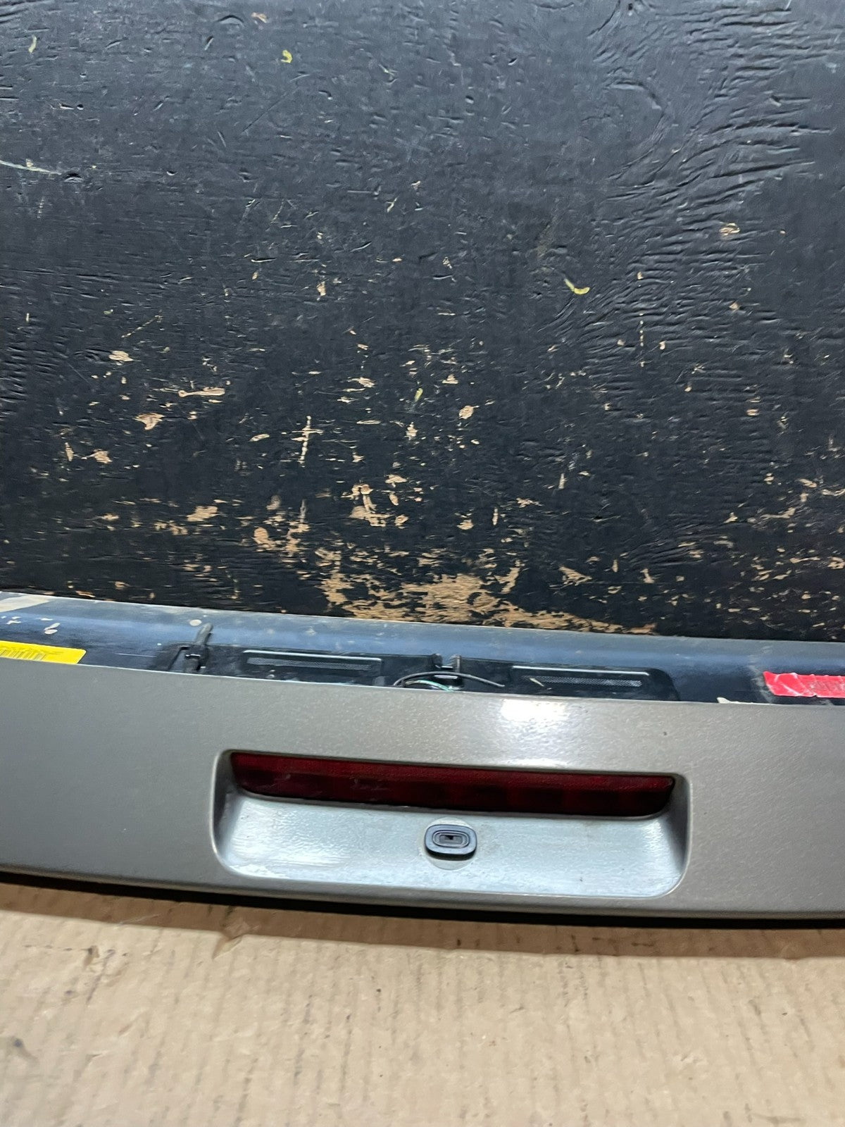 2009 to 2014 Volkswagen Routan Rear Spoiler OEM Y9569 DG6