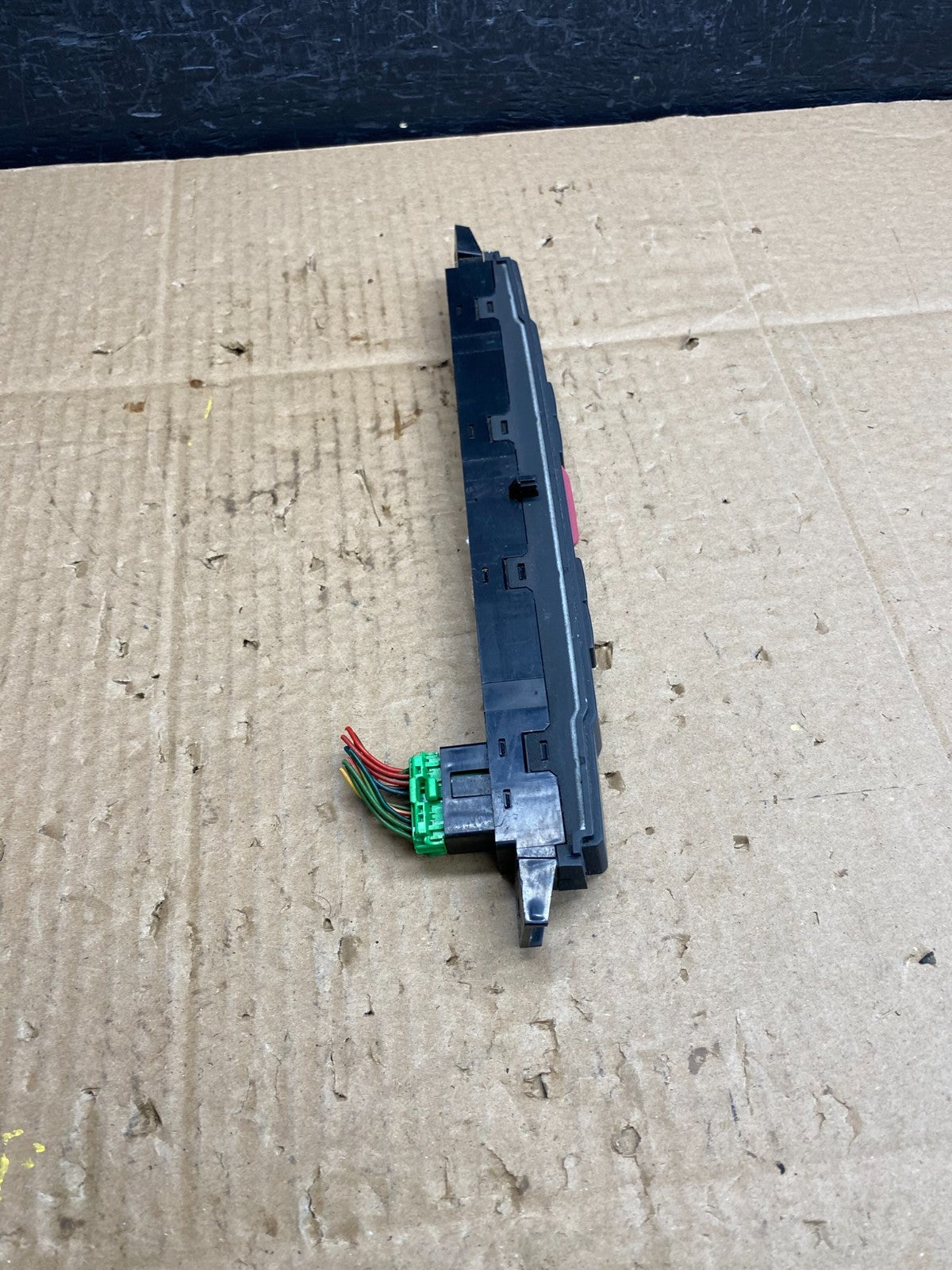 2008-2009 Land Rover Sport Dashboard Hazard Door Lock Switch AC9550 DG1
