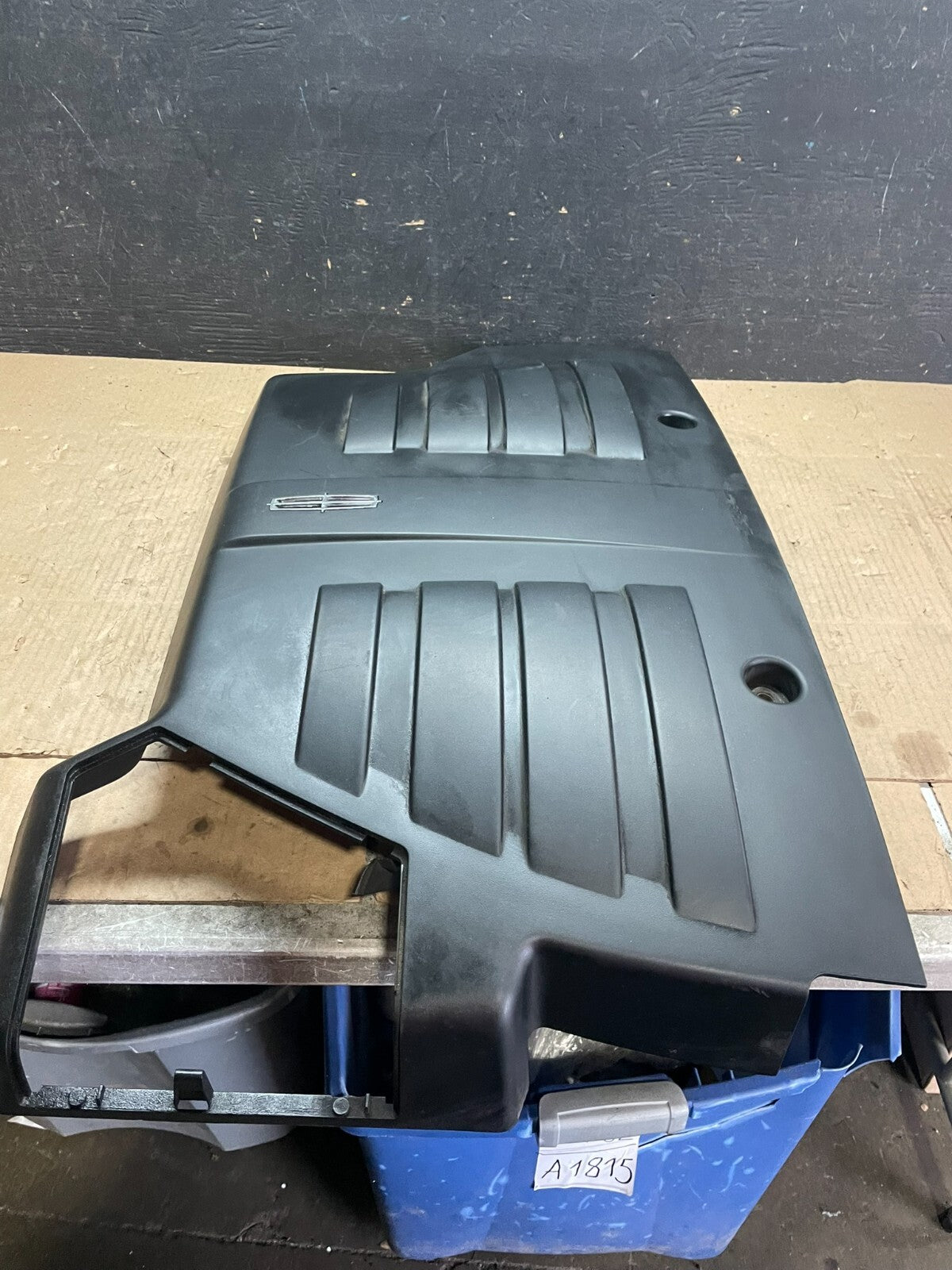 2004 Lincoln Aviator Engine Motor Cover M6062 PS2