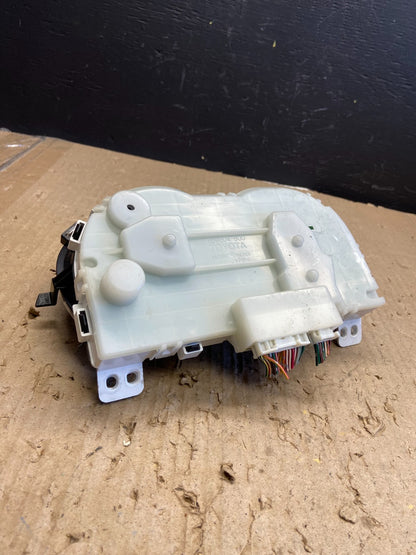 2006 Scion XA Speedometer Insrument Gauge Cluster OEM AB5813 DG4