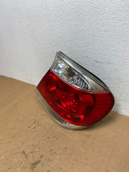 2005 to 2006 Toyota Camry Tail Light Right Passenger Side AD3183 LK1