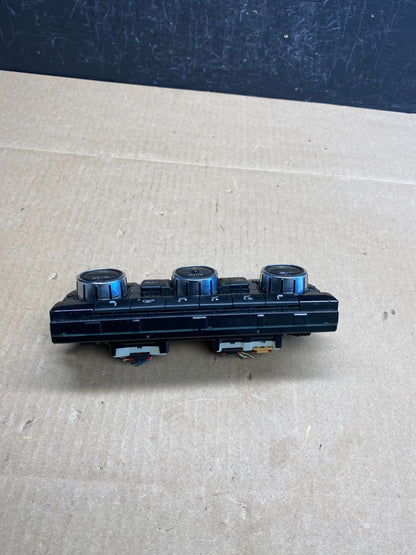 2019 - 2021 Volkswagen Passat Center Climate Control Panel AC Heater AC6179 DG3
