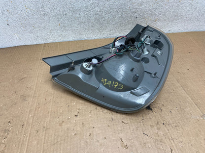2002 2003 2004 Nissan Altima Tail Light Left Driver Lh Side AI9173 LK4