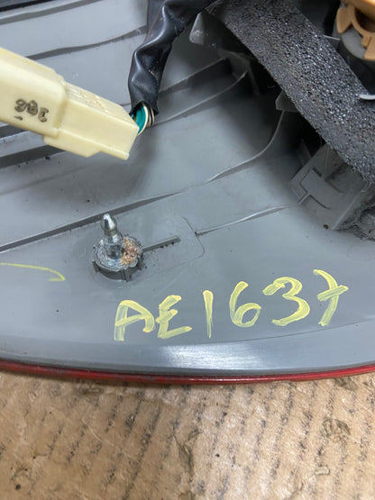 2006 - 2010 Toyota Sienna Right Passenger Side Tail Light AE1637 LK6