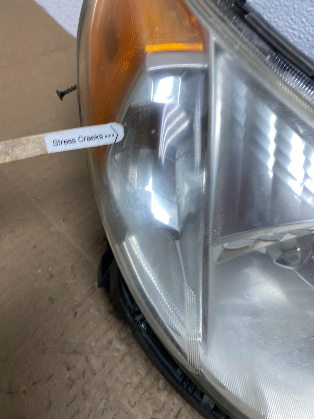2009 - 2013 Subaru Forester Right Passenger Side Halogen Headlight OEM AB8468 DW4