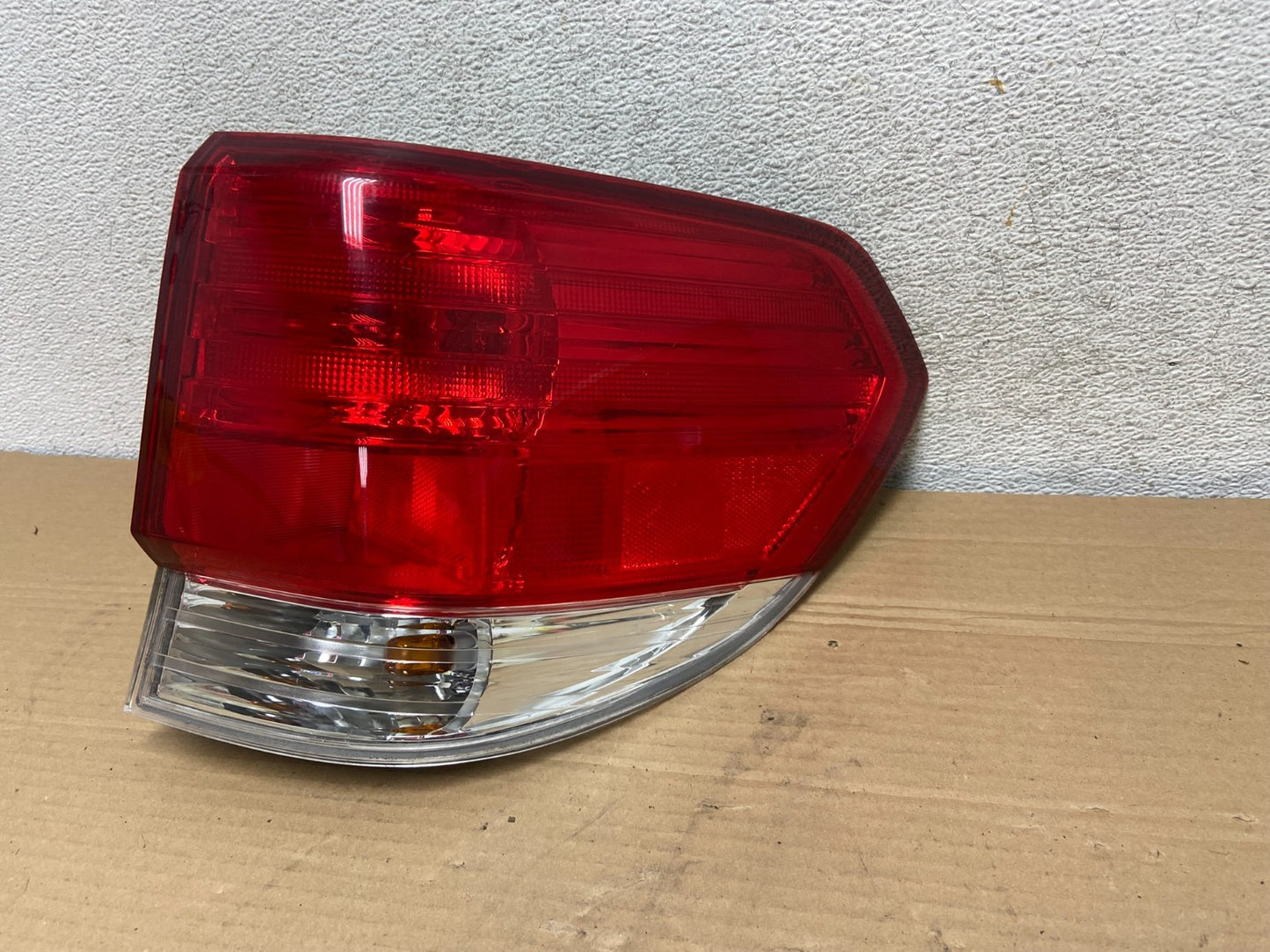 2008 2009 2010 Honda Odyssey Right Passenger Side Tail Light AG8869 DW0