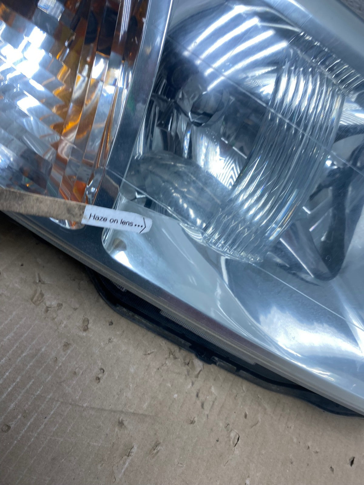 2004 - 2011 Mitsubishi Endeavor Headlight Right Passenger Rh Side AE9630 LK4