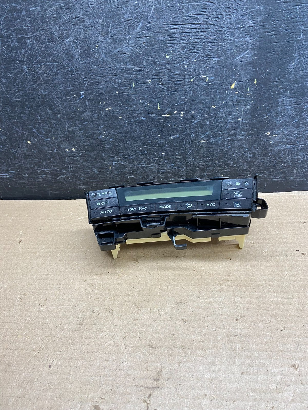 2010 to 2015 Toyota Prius A/C Heater Climate Control Unit Switch AH3584 DG0