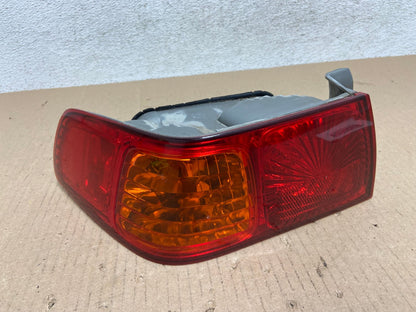 2000 to 2001 Toyota Camry Tail Light Left Driver Lh Side AE7240 LK0