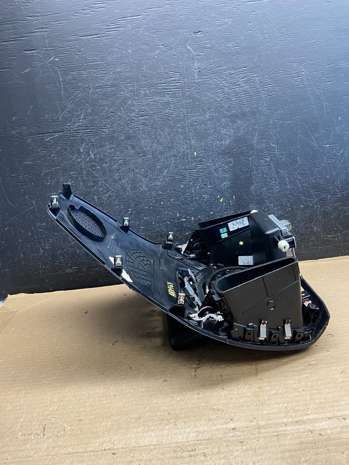 2019 to 2020 Ford Transit Connect Radio 6.5 Navigation Screen AH39655