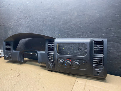 2001 2004 Dodge Dakota Speedometer Climate  Control Radio Panel Bezel R2894 DG2