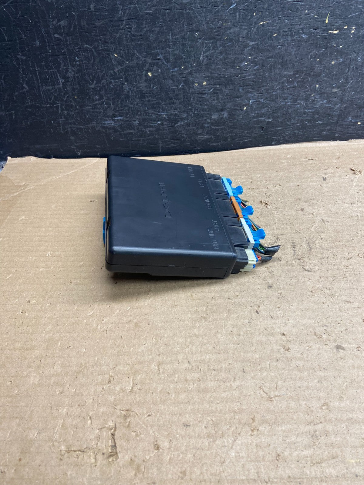 2003 - 2006 Chevrolet Avalanche Silverado Body Control BCM Module AH5448 DG2