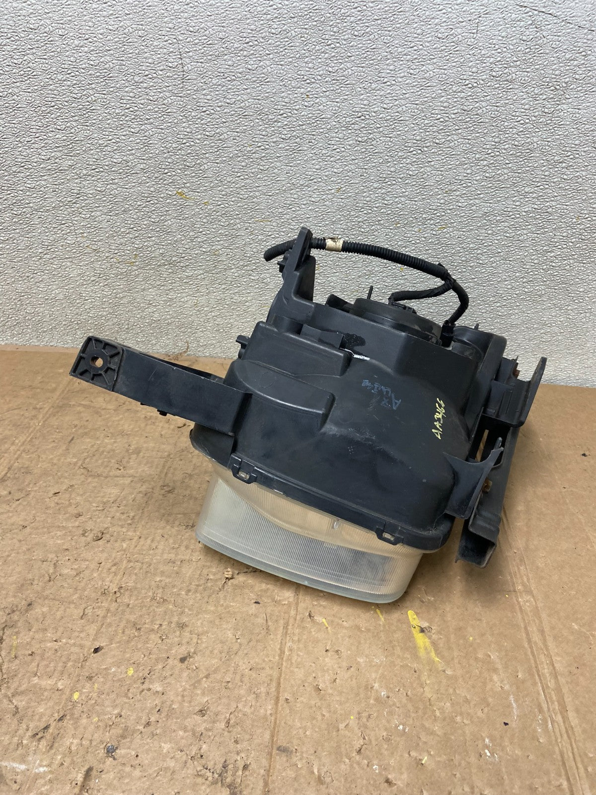 2003 to 2006 Honda Element Left Driver Lh Side Headlight AA3466 DW4