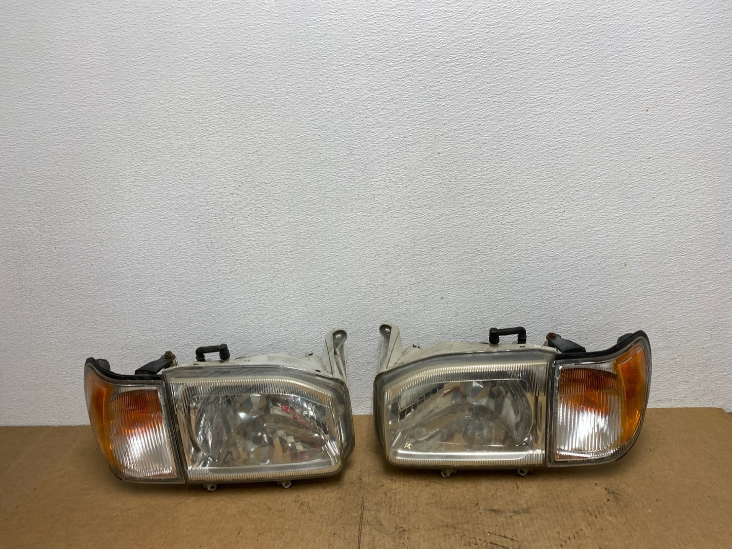 1999-2004 Nissan Pathfinder Left+Right Side Set Halogen Headlights Oem AC3405 DW0