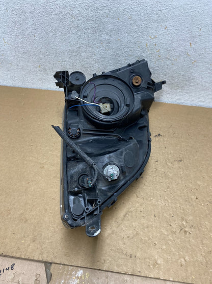 2004-2005 Toyota Prius Right Passenger RH Halogen Headlight AI3715 DW10