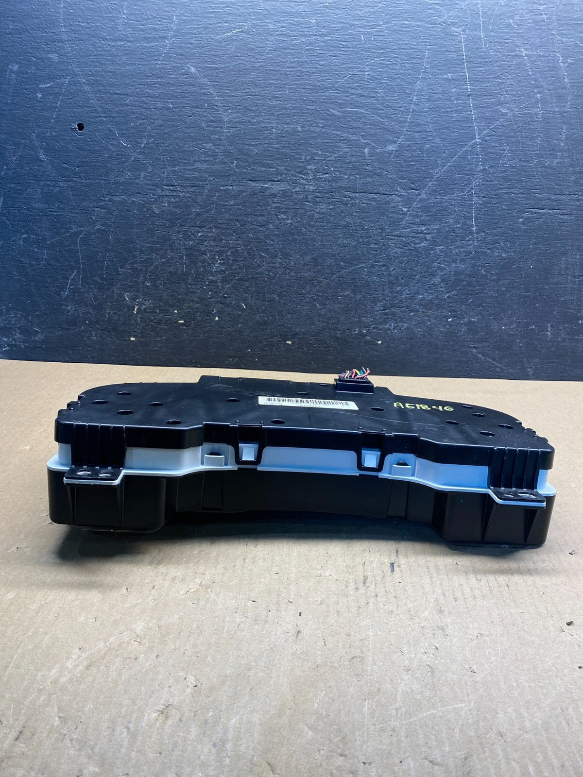 2007 to 2013 Chevrolet Silverado Suburban Cluster Gauge Speedometer AG1846 DG4
