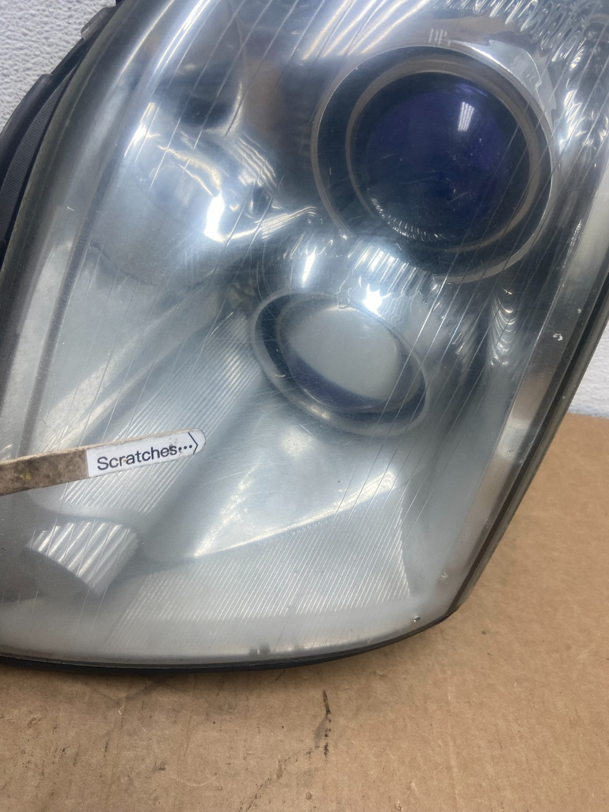 2005 to 2011 Cadillac STS Left Driver LH Side Xenon Headlight AD6039 DW3