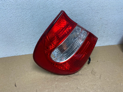 2002 2003 2004 Toyota Camry Left Driver LH Side Tail Light AF9969 LK2