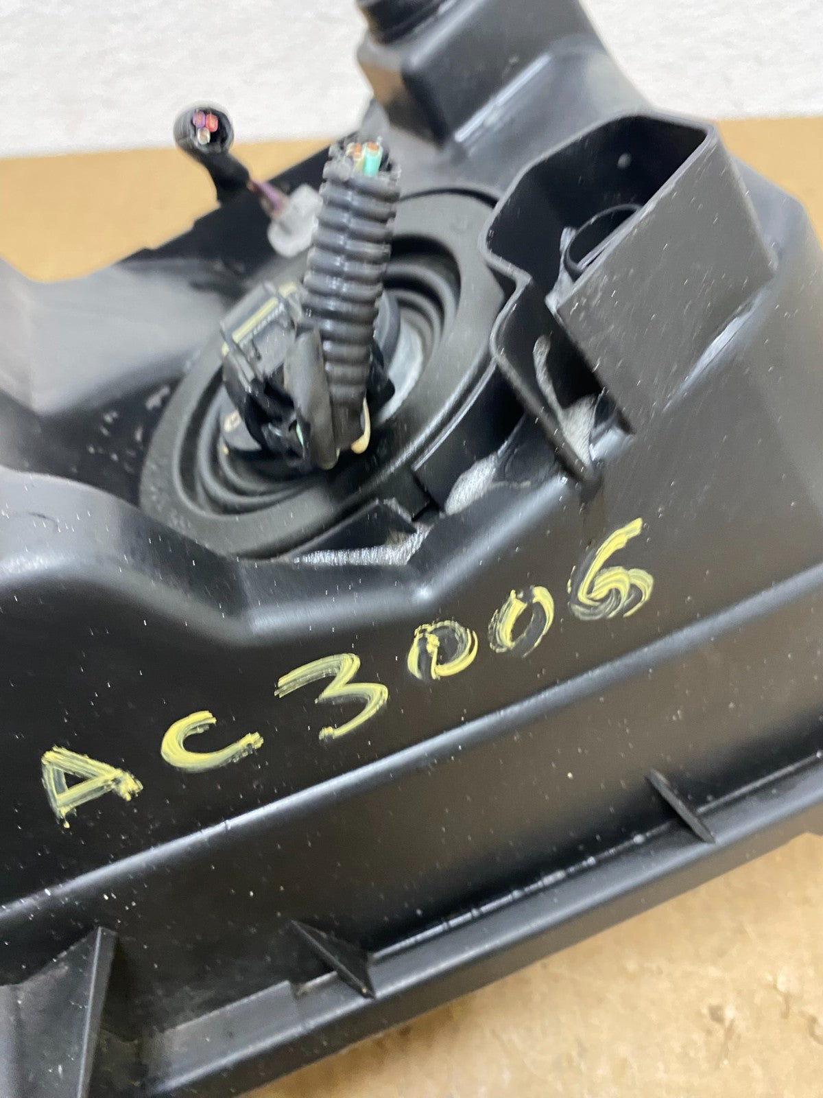 2007 to 2014 Toyota Sequoia Tundra Left Driver LH Headlight Halogen AC3006 DW9