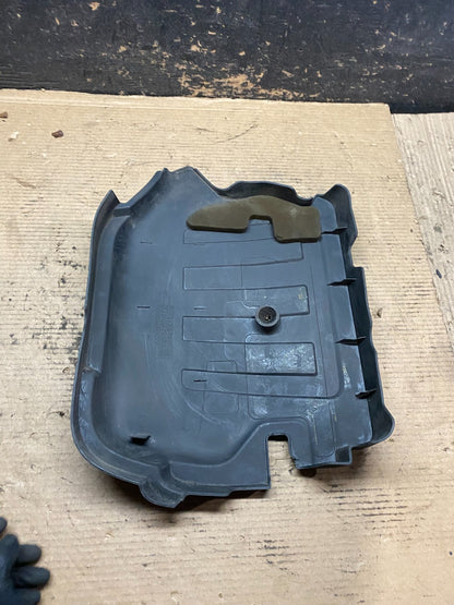 2008 to 2012 Chevrolet Malibu Engine Cover Plastic Motor Shield V9436 DG7