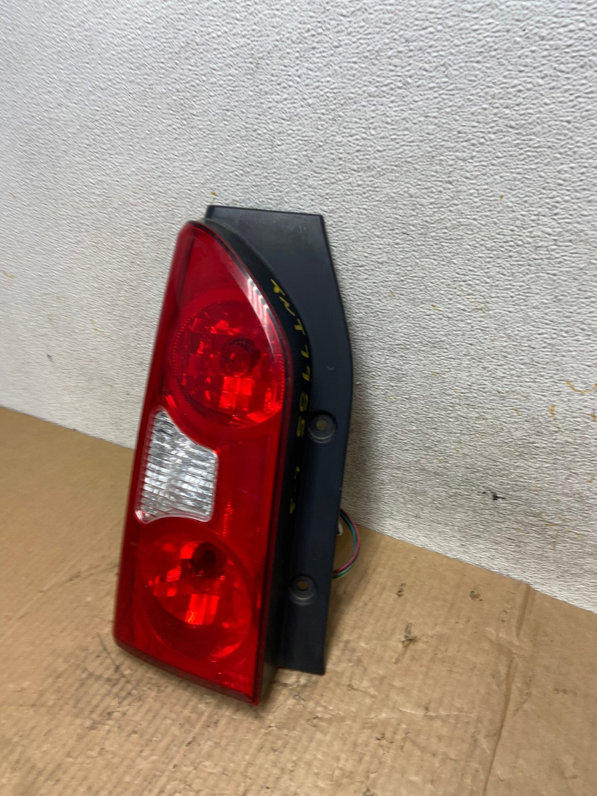 2005 to 2015 Nissan Xterra Tail Light Left Driver Lh Side AI6756 LK1
