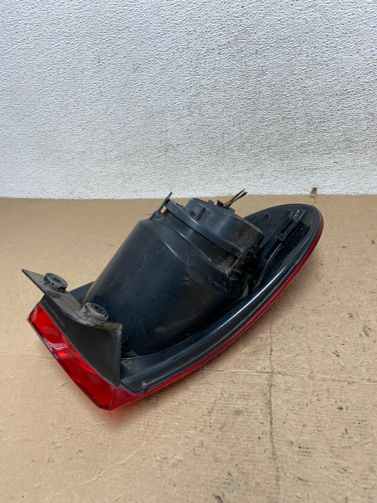 2009 to 2011 Volkswagen Tiguan Right Passenger Side Tail Light AF5159 LK5