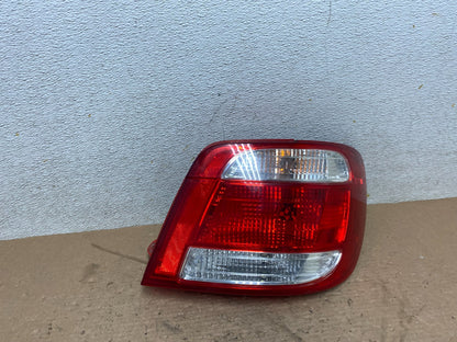 2005 to 2006 Saab 9-2x 92 Right Passenger RH Side Tail Light OEM o9498 DG0