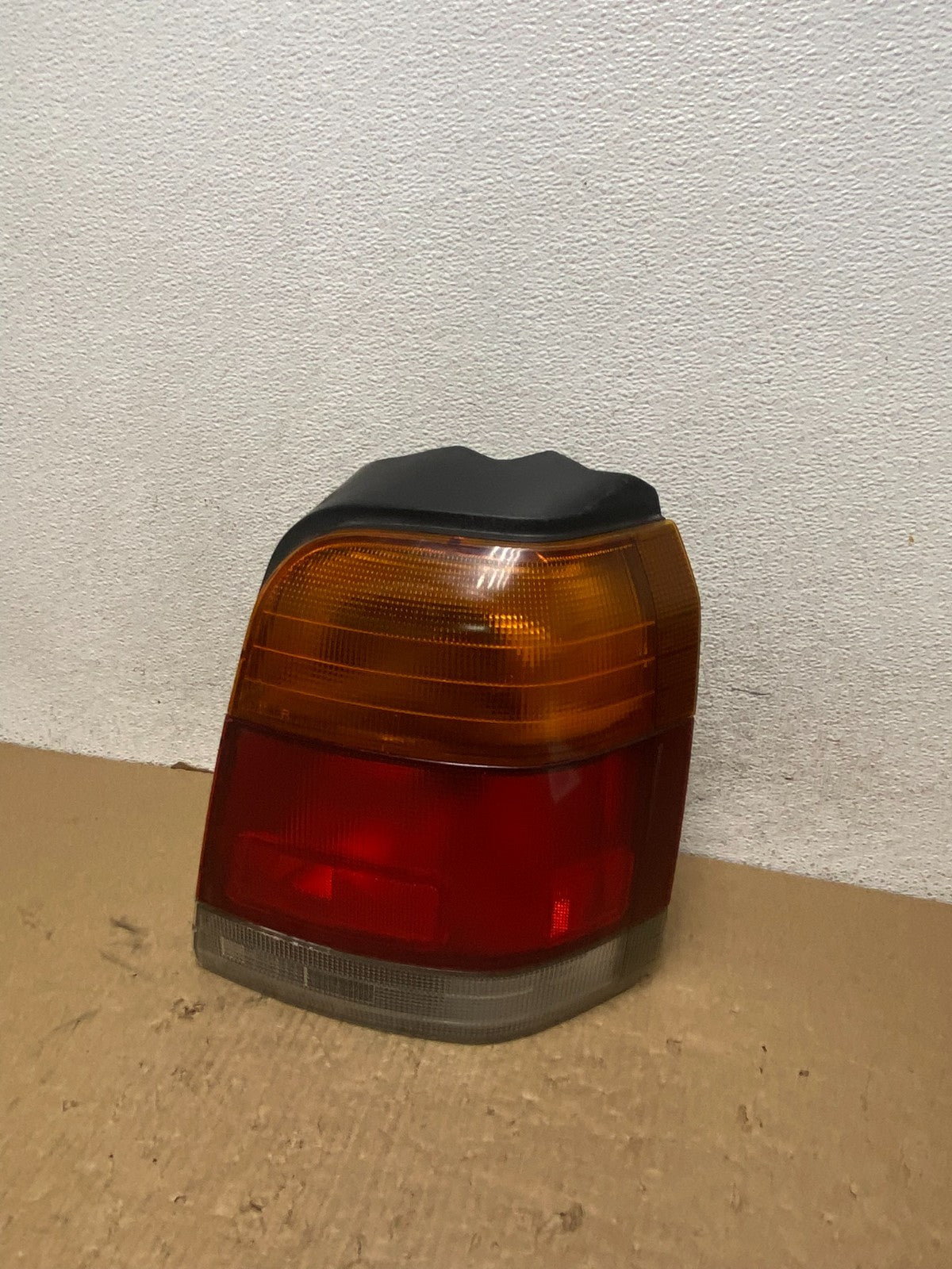 1999 2000 Subaru Forester Right Passenger RH Side Tail Light AF7973 GD0