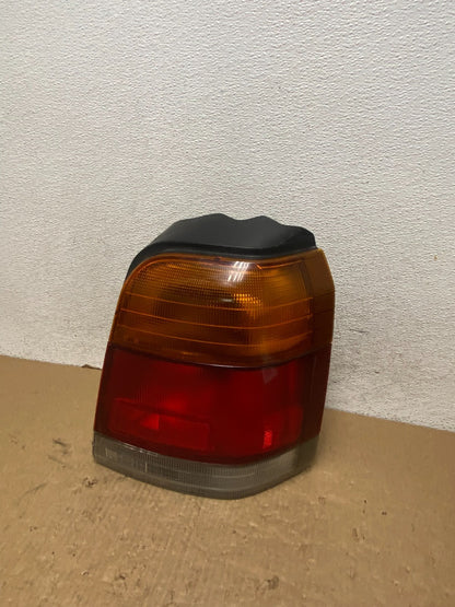 1999 2000 Subaru Forester Right Passenger RH Side Tail Light AF7973 GD0
