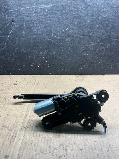 2012 to 2014 Ford Focus Rear Windshield Wiper Motor OEM BV61-17K441-AA W7170 DG5