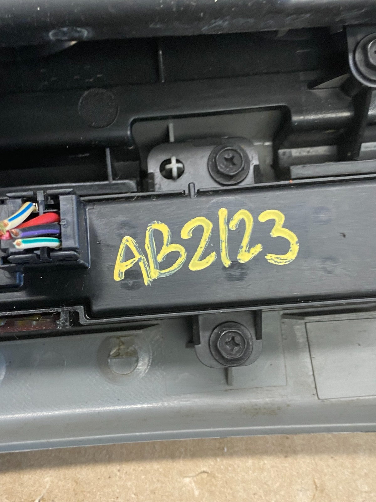 2008 to 2012 Jeep Liberty Dash Climate Temperature Control Radio Bezel ab2123 DG6