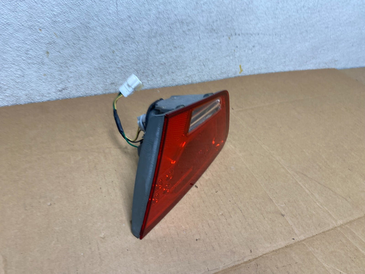 2010 to 2013 Kia Forte Right Passenger RH Side Tail Light Inner M0533 DG2