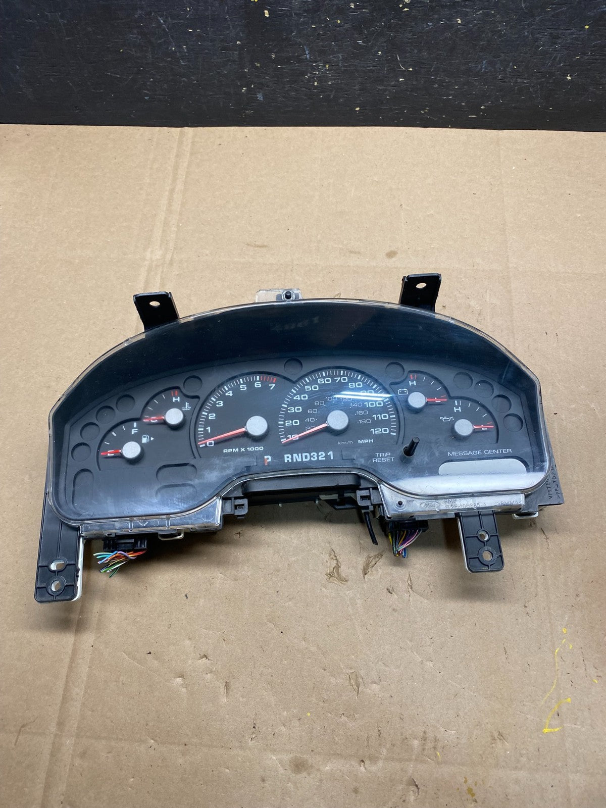 2004 2005 Ford Explorer Speedometer Cluster Gauge Oem r8790 DG0