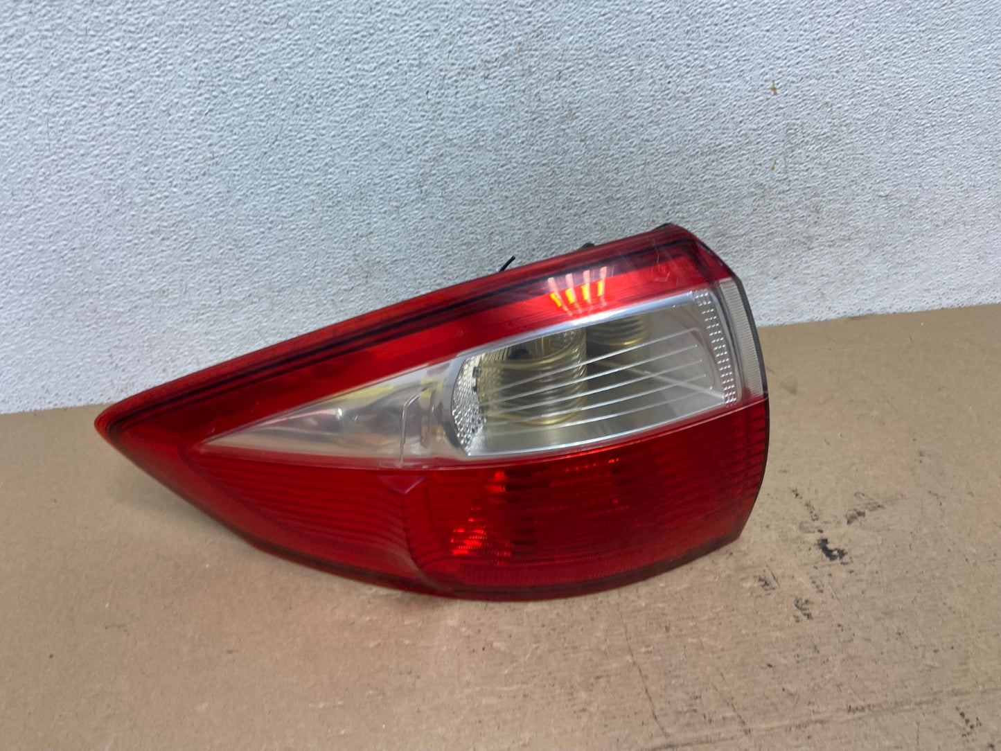 2013 to 2016 Ford C-Max Left Driver Side Tail light AF4685 LK0