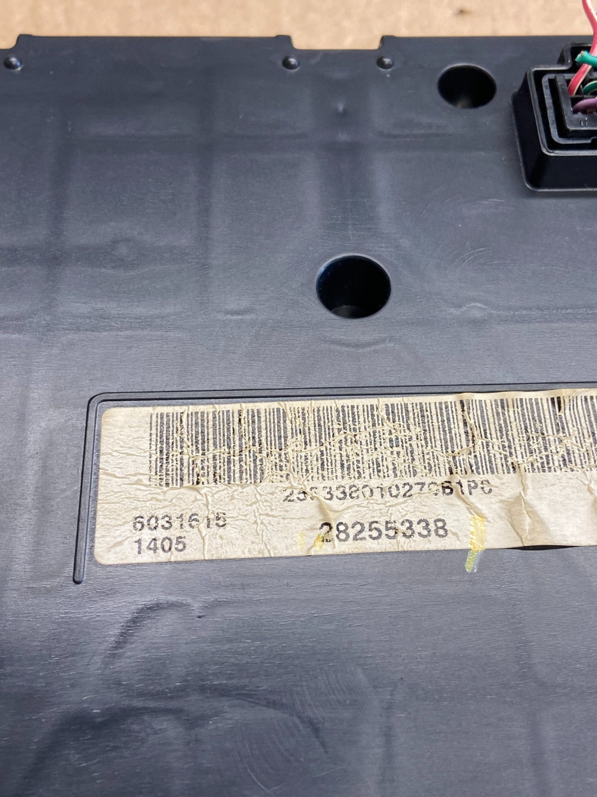 2011 to 2013 Chevrolet Silverado Suburban Cluster Gauge Speedometer AI3010 DG6