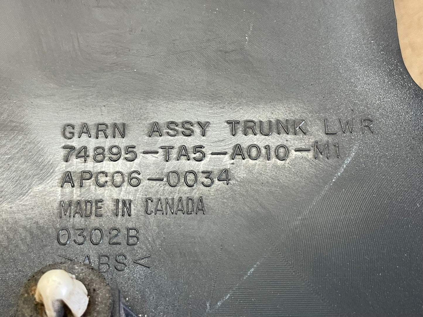 2008 to 2009 Honda Accord Sedan Trunk Deck Lid Trim Panel Molding ag3158 DG4