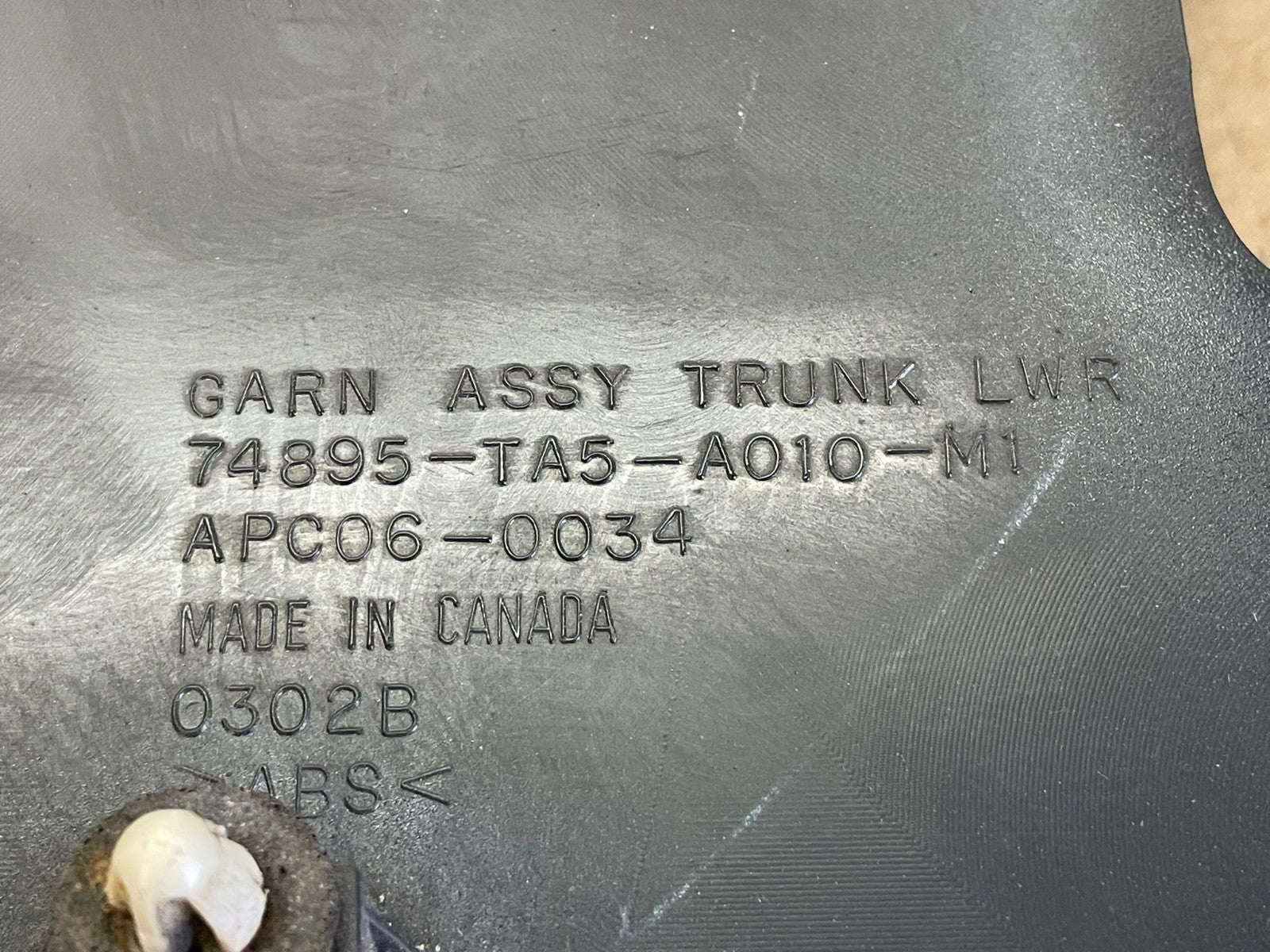 2008 to 2009 Honda Accord Sedan Trunk Deck Lid Trim Panel Molding ag3158 DG4