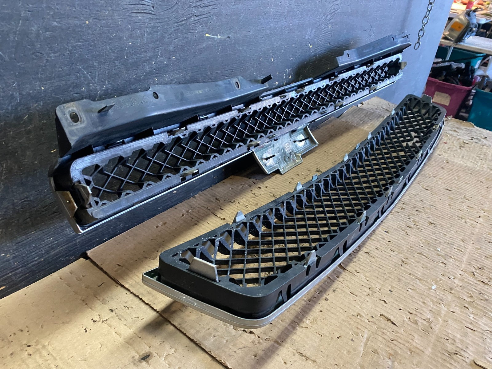 2007 to 2014 Chevrolet Avalanche Front Upper Lower Set Grill Grille Oem W9997 DG8