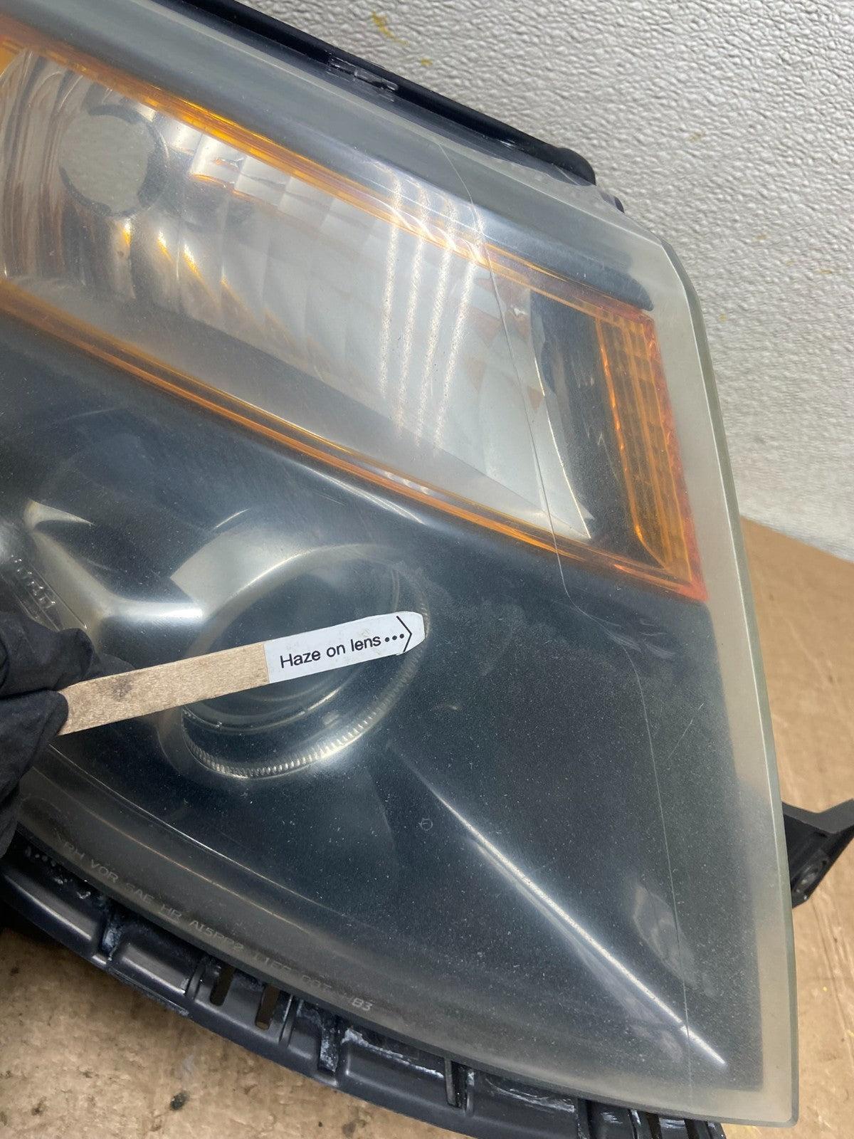2011 to 2015 Ford Explorer Right Passenger Halogen Headlight Oem AA38103