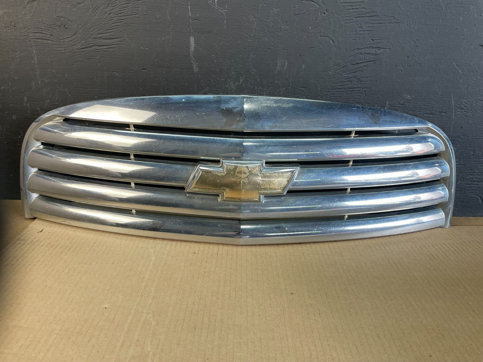 2006 to 2011 Chevrolet HHR Front Upper Grill Grille AC1963 DG0