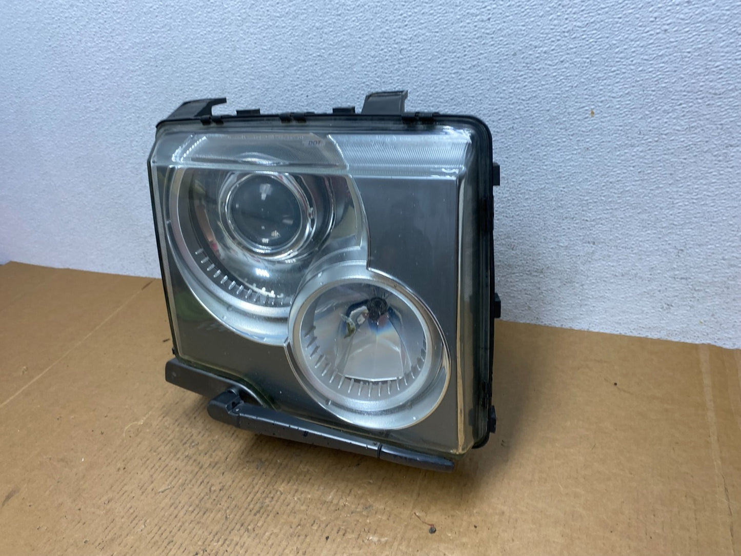 2003 - 2004 Land Rover Range Rover Right Passenger Headlight Xenon HID AE0585 DW1