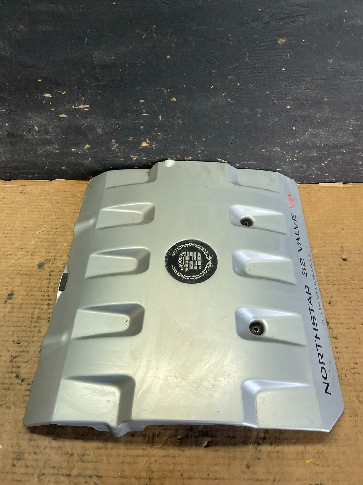 2001 to 2004 Cadillac Deville Seville Northstar Engine Motor Cover S1175 DG3