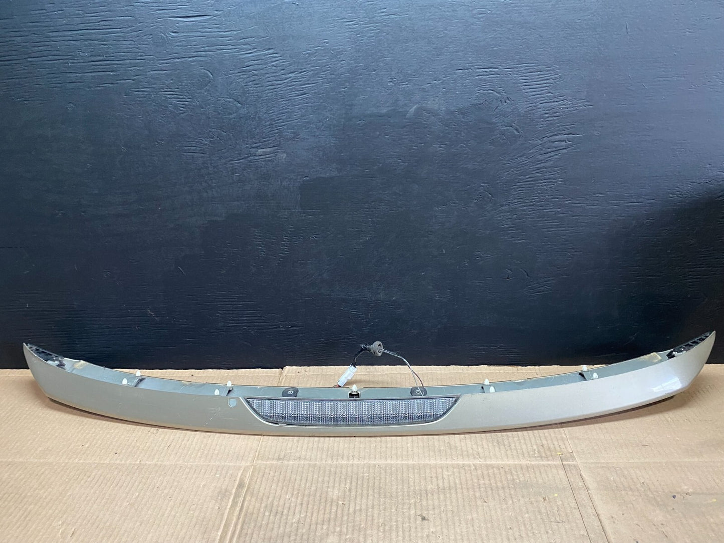 2007 to 2013 Mitsubishi Outlander Rear Spoiler 3RD Brake Light OEM C9699 DG16