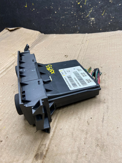 2006 to 2011 Cadillac DTS AC Heater Climate Control Panel X5755 DG2