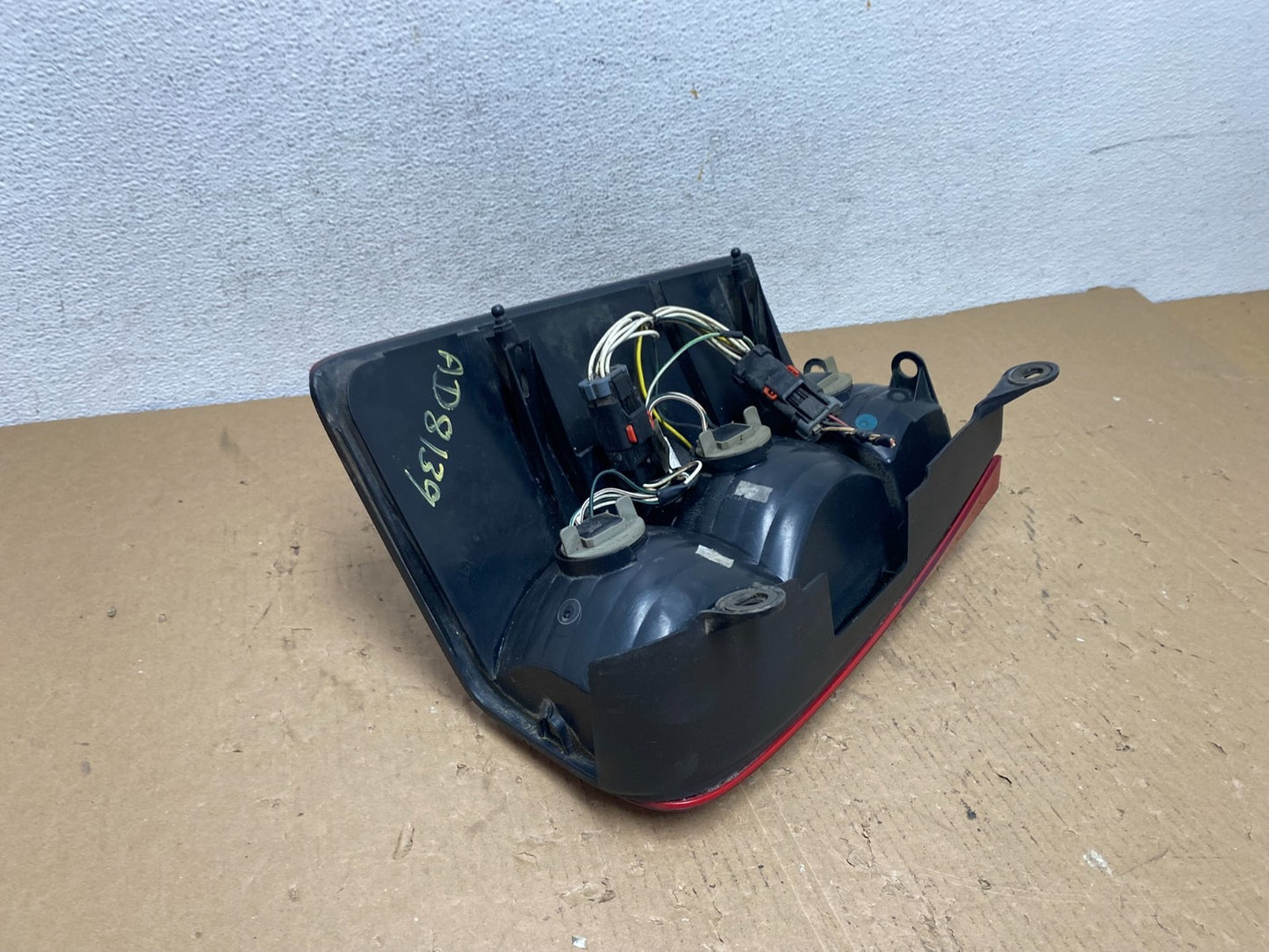 2007 2008 2009 Chrysler Aspen Tail Light Left Driver Lh Side AD8139 DW5