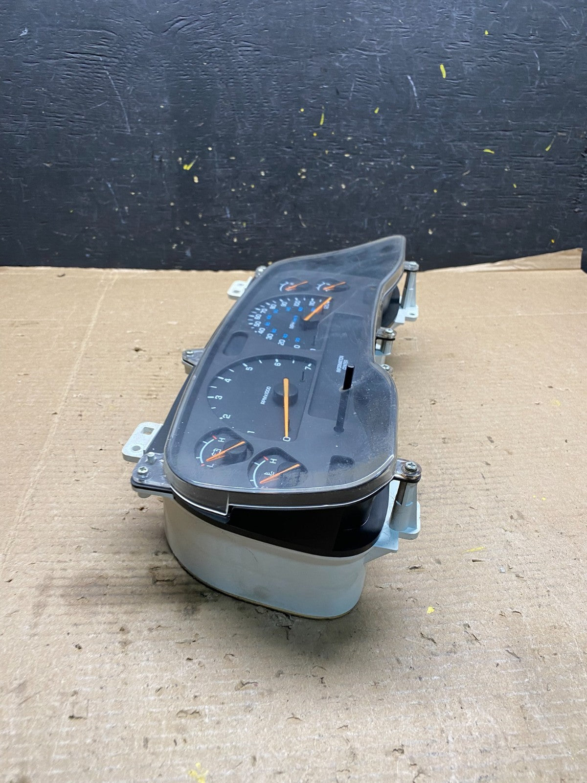 2001 2002 2003 Dodge Durango Speedometer Instrument Cluster Gauge OEM R2817 DG2