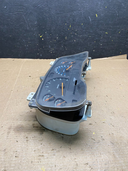2001 2002 2003 Dodge Durango Speedometer Instrument Cluster Gauge OEM R2817 DG2