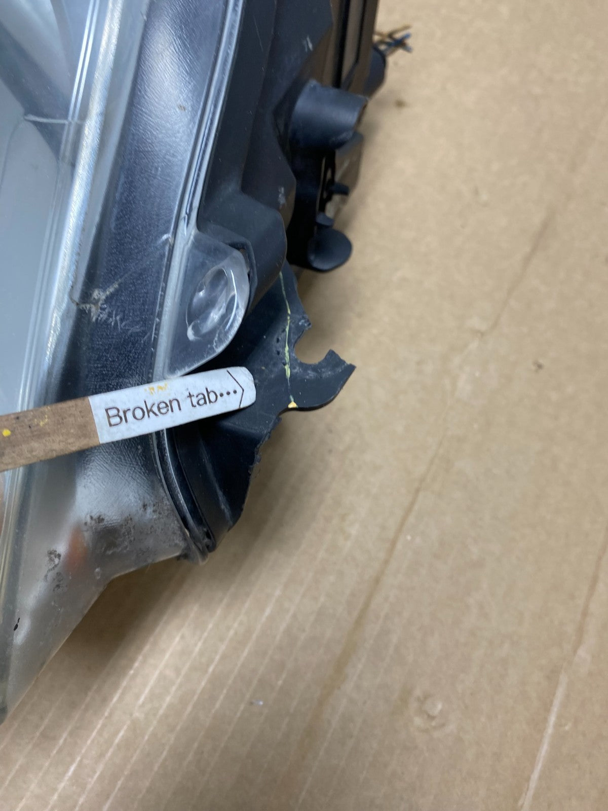 2012 2013 2014 Ford Focus Right Passenger Rh Side Headlight AG1990 DW6